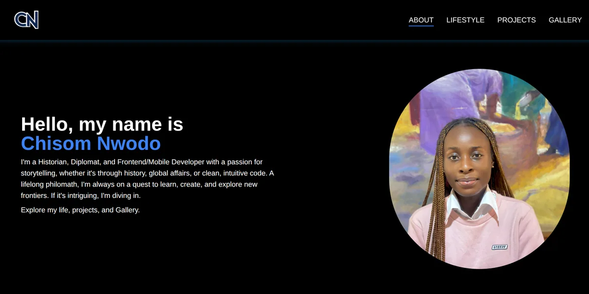 A personal portfolio homepage on a black background: a large introduction headline beside a circular portrait, with about, lifestyle, projects and gallery navigation.